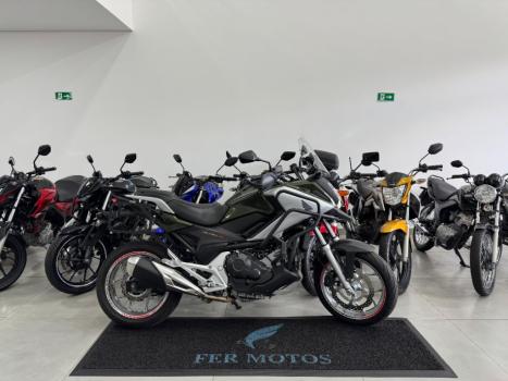 HONDA NC 700 X ABS, Foto 1