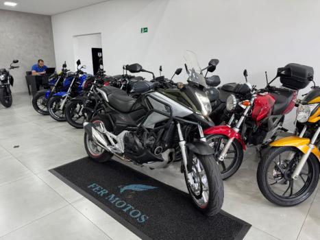 HONDA NC 700 X ABS, Foto 2