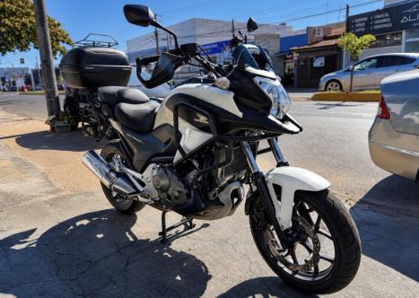 HONDA NC 700 X ABS, Foto 1