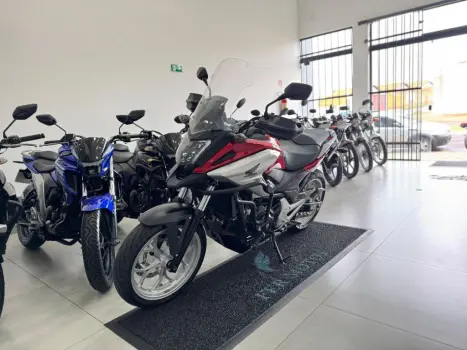 HONDA NC 750 X ABS, Foto 3