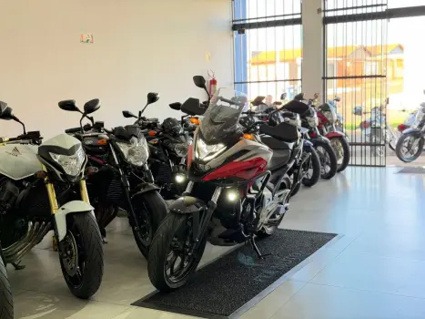 HONDA NC 750 X ABS, Foto 3