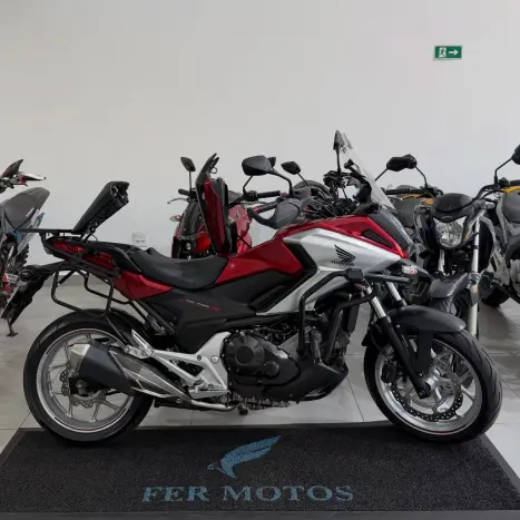 HONDA NC 750 X ABS, Foto 1
