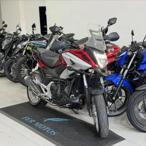 HONDA NC 750 X ABS, Foto 2