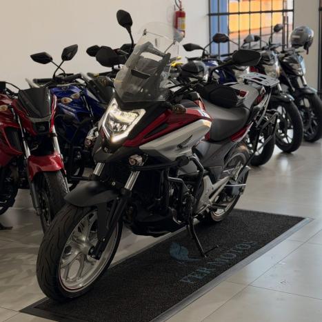 HONDA NC 750 X ABS, Foto 3
