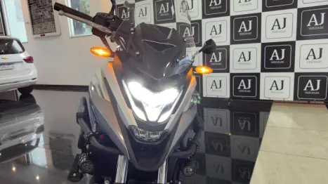 HONDA NC 750 X DCT, Foto 3