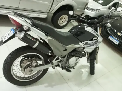 HONDA NX Falcon 400, Foto 4