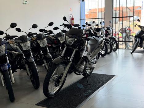 HONDA NX Falcon 400, Foto 3