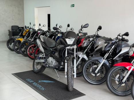 HONDA NX Falcon 400 I, Foto 2