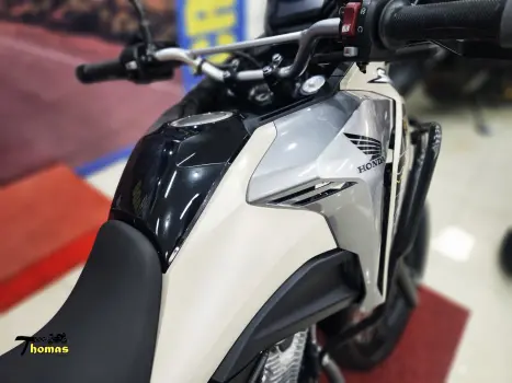 HONDA NX Sahara 350, Foto 3