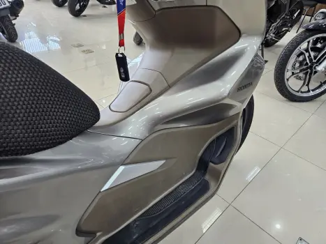 HONDA PCX 150 DLX, Foto 8