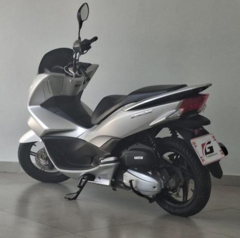 HONDA PCX 150 DLX, Foto 3