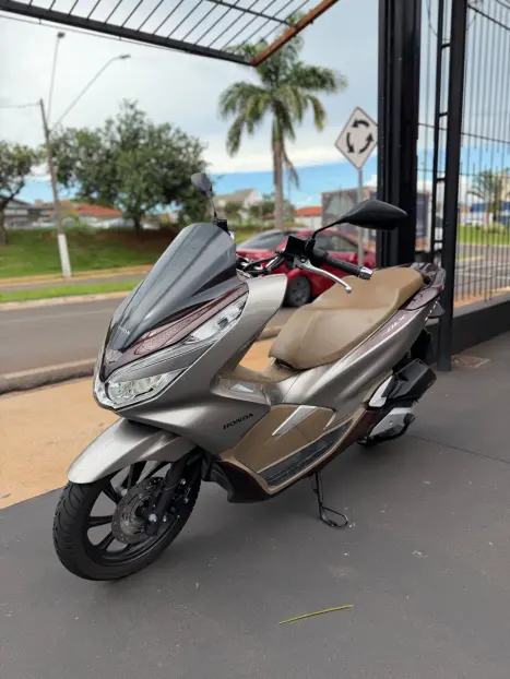 HONDA PCX 150 DLX, Foto 7