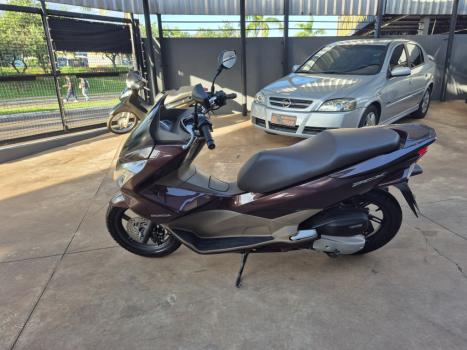 HONDA PCX 150 DLX, Foto 2