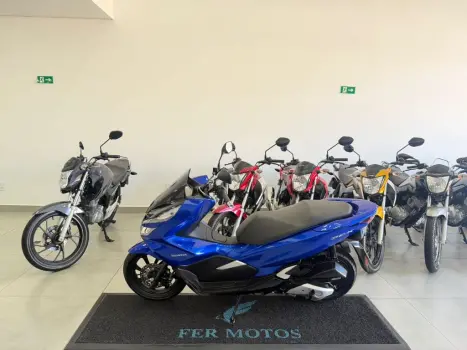 HONDA PCX 150 DLX, Foto 4