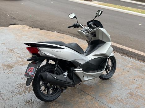 HONDA PCX 150 DLX, Foto 3