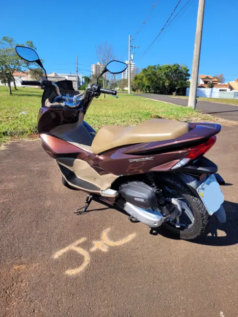 HONDA PCX 150 DLX, Foto 3