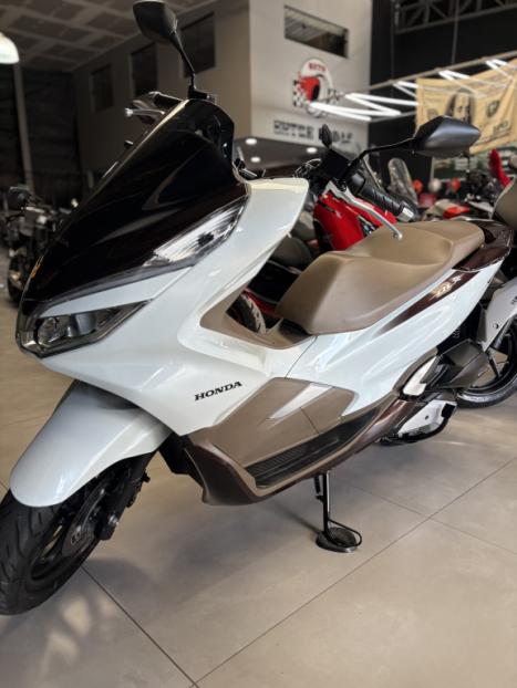 HONDA PCX 150 DLX, Foto 1
