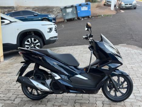 HONDA PCX 150 DLX, Foto 2