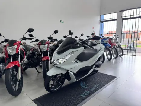 HONDA PCX 160 DLX ABS, Foto 2