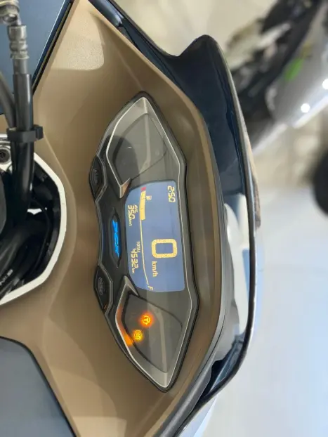 HONDA PCX 160 DLX ABS, Foto 8
