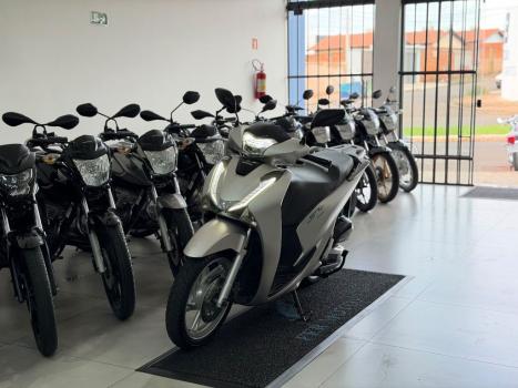 HONDA SH 150 I DLX, Foto 3