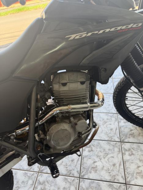 HONDA XR Tornado 250 , Foto 4