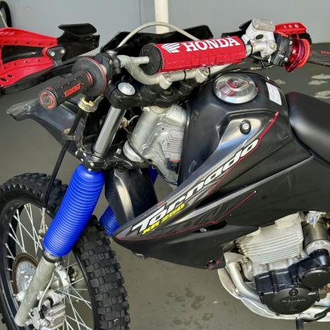HONDA XR Tornado 250 , Foto 7