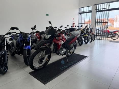 HONDA XRE 300 , Foto 3