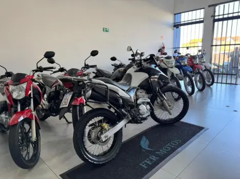 HONDA XRE 300 , Foto 6