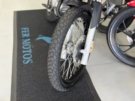 HONDA XRE 300 , Foto 8