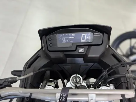 HONDA XRE 300 , Foto 7