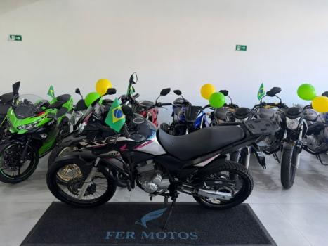 HONDA XRE 300 , Foto 3