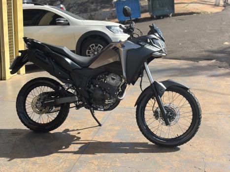 HONDA XRE 300 ABS, Foto 2