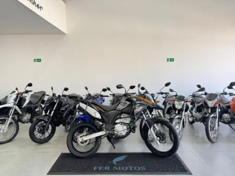 HONDA XRE 300 ADVENTURE, Foto 1