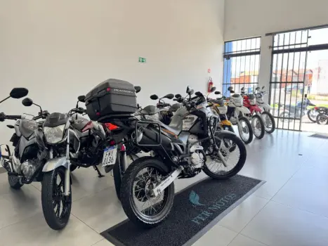 HONDA XRE 300 ADVENTURE, Foto 6