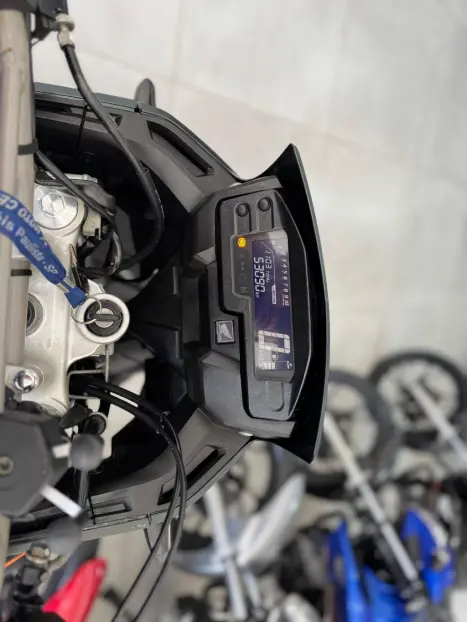 HONDA XRE 300 ADVENTURE, Foto 7