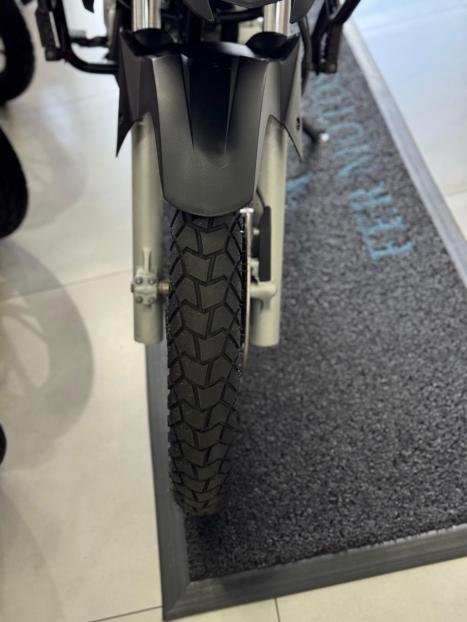 HONDA XRE 300 ADVENTURE, Foto 9