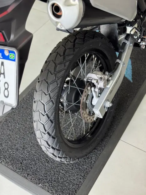 HONDA XRE 300 ADVENTURE, Foto 10