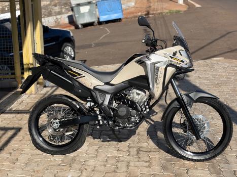 HONDA XRE 300 ADVENTURE, Foto 2