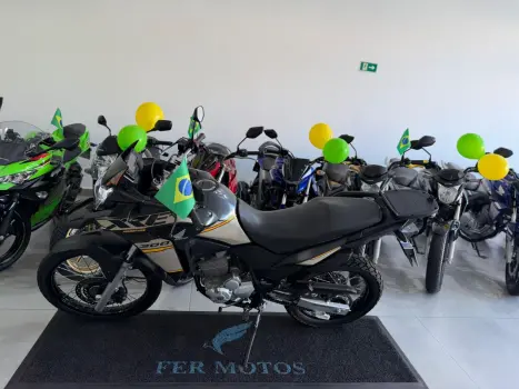 HONDA XRE 300 ADVENTURE, Foto 6
