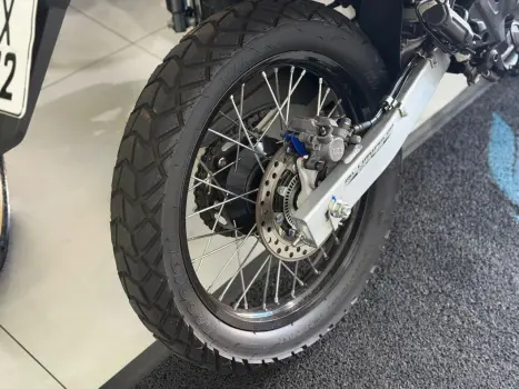 HONDA XRE 300 ADVENTURE, Foto 11