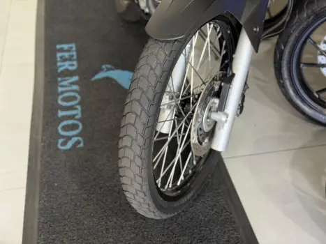 HONDA XRE 300 ADVENTURE, Foto 12