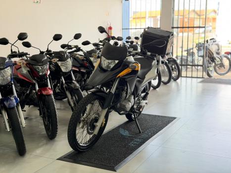 HONDA XRE 300 ADVENTURE, Foto 3