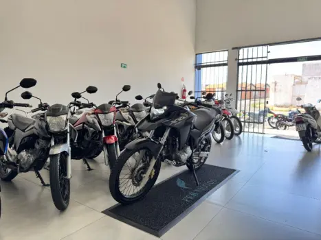 HONDA XRE 300 FLEX, Foto 3