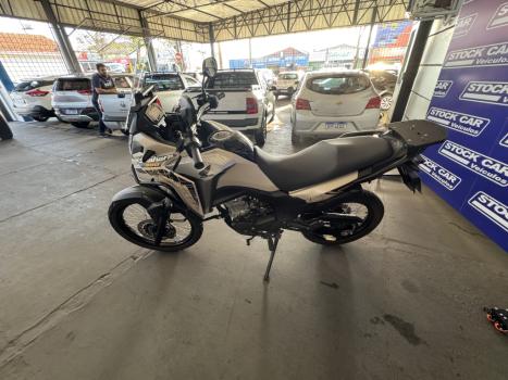 HONDA XRE 300 Sahara ADVENTURE, Foto 2