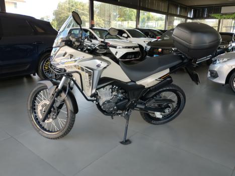 HONDA XRE 300 Sahara ADVENTURE, Foto 3