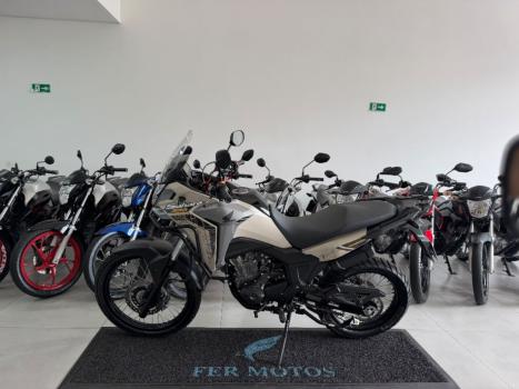 HONDA XRE 300 Sahara ADVENTURE, Foto 4