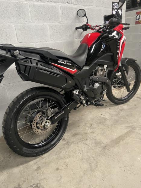 HONDA XRE 300 Sahara RALLYE, Foto 3
