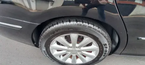 HYUNDAI Azera 3.3 V6 24V GLS AUTOM�TICO, Foto 11