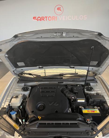 HYUNDAI Azera 3.3 V6 24V GLS AUTOM�TICO, Foto 6